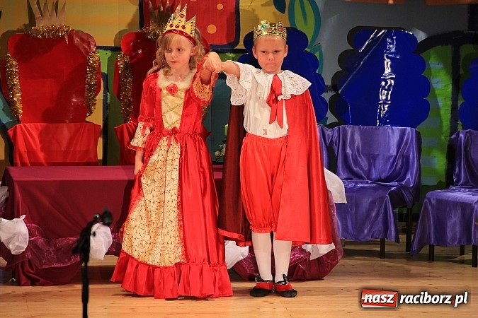 Zdjęcie w galerii na portalu naszraciborz.pl: Wielka gala przedszkolaków w RCK wiadomości z regionu