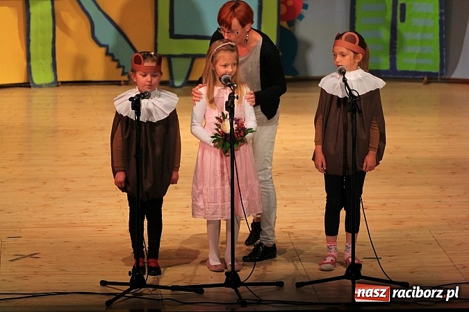 Zdjęcie w galerii na portalu naszraciborz.pl: Wielka gala przedszkolaków w RCK wiadomości z regionu