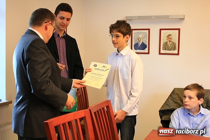 Zdjęcie w galerii na portalu naszraciborz.pl: Kto otrzymał tytuł Mistrza Ortografii? wiadomości z regionu