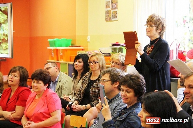 Zdjęcie w galerii na portalu naszraciborz.pl: Klucz do uczenia - gość z Rosji w gminie Krzyżanowice wiadomości z regionu