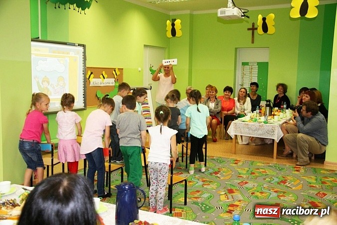 Zdjęcie w galerii na portalu naszraciborz.pl: Klucz do uczenia - gość z Rosji w gminie Krzyżanowice wiadomości z regionu