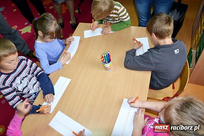 Zdjęcie w galerii na portalu naszraciborz.pl: Klucz do uczenia - gość z Rosji w gminie Krzyżanowice wiadomości z regionu