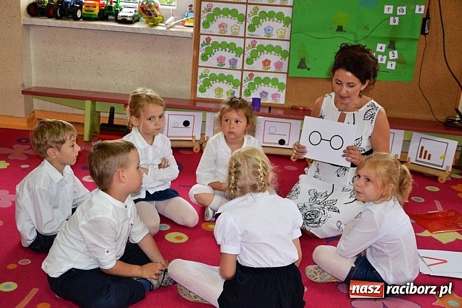 Zdjęcie w galerii na portalu naszraciborz.pl: Klucz do uczenia - gość z Rosji w gminie Krzyżanowice wiadomości z regionu