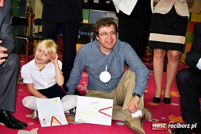 Zdjęcie w galerii na portalu naszraciborz.pl: Klucz do uczenia - gość z Rosji w gminie Krzyżanowice wiadomości z regionu