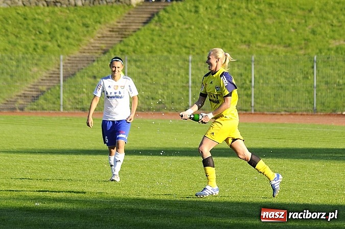 Zdjęcie w galerii na portalu naszraciborz.pl: Piąty tytuł mistrzyń Polski dla Unitek wiadomości z regionu