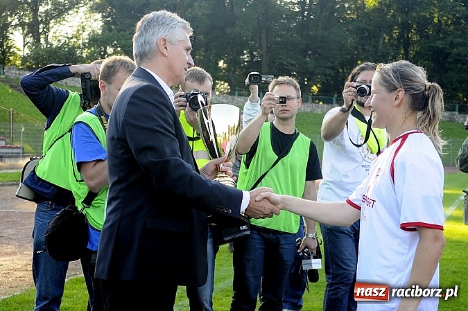 Zdjęcie w galerii na portalu naszraciborz.pl: Piąty tytuł mistrzyń Polski dla Unitek wiadomości z regionu