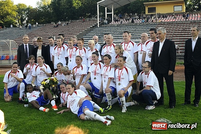Zdjęcie w galerii na portalu naszraciborz.pl: Piąty tytuł mistrzyń Polski dla Unitek wiadomości z regionu