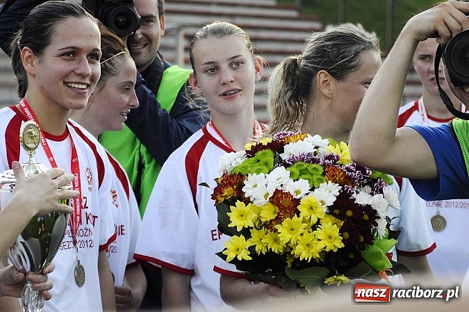 Zdjęcie w galerii na portalu naszraciborz.pl: Piąty tytuł mistrzyń Polski dla Unitek wiadomości z regionu