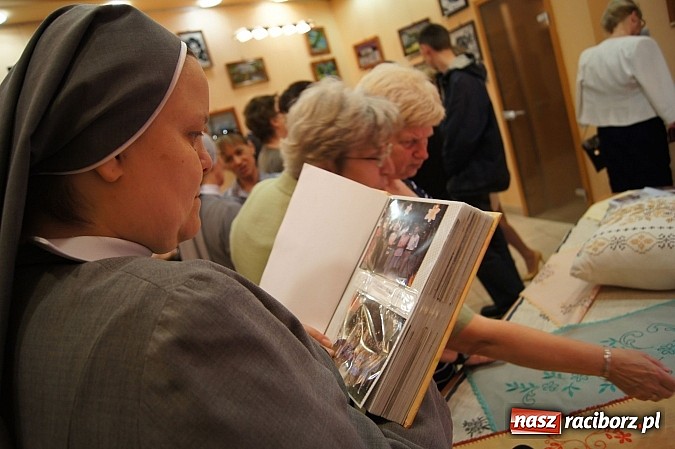 Zdjęcie w galerii na portalu naszraciborz.pl: Odszukani w cieniu w RCI wiadomości z regionu