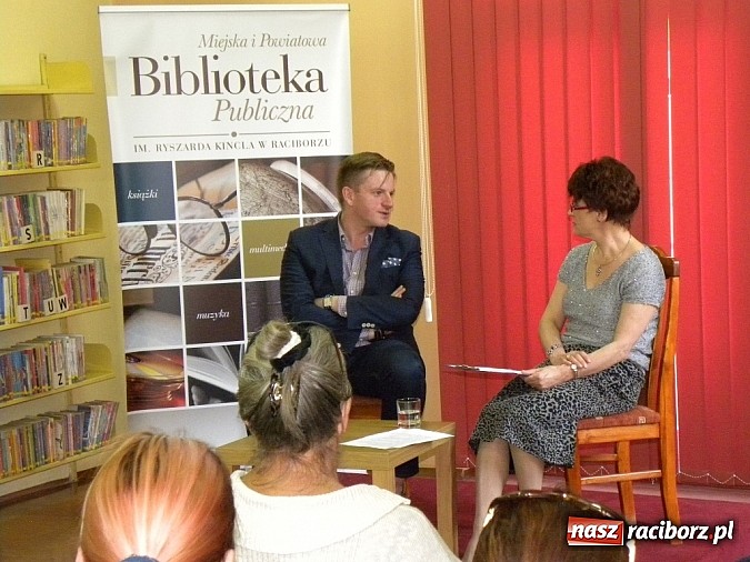 Zdjęcie w galerii na portalu naszraciborz.pl: Jestem Ślązakiem! – spotkanie autorskie z Twardochem wiadomości z regionu