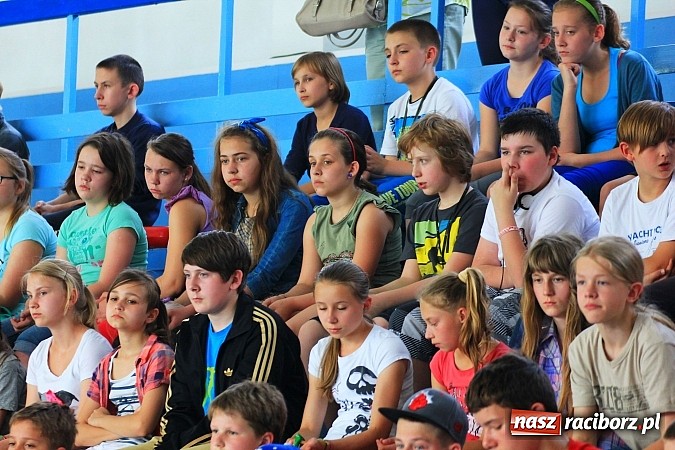 Zdjęcie w galerii na portalu naszraciborz.pl: Piknik pływacki w ZSOMS wiadomości z regionu