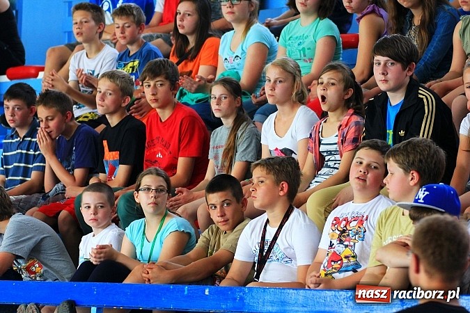 Zdjęcie w galerii na portalu naszraciborz.pl: Piknik pływacki w ZSOMS wiadomości z regionu