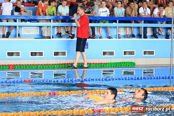 Zdjęcie w galerii na portalu naszraciborz.pl: Piknik pływacki w ZSOMS wiadomości z regionu
