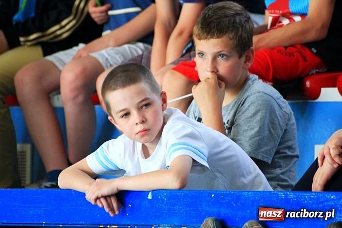 Zdjęcie w galerii na portalu naszraciborz.pl: Piknik pływacki w ZSOMS wiadomości z regionu