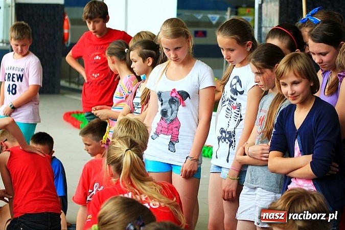 Zdjęcie w galerii na portalu naszraciborz.pl: Piknik pływacki w ZSOMS wiadomości z regionu