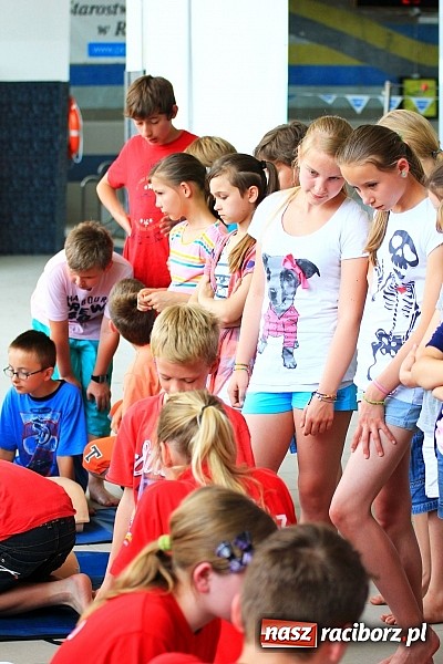 Zdjęcie w galerii na portalu naszraciborz.pl: Piknik pływacki w ZSOMS wiadomości z regionu