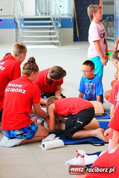 Zdjęcie w galerii na portalu naszraciborz.pl: Piknik pływacki w ZSOMS wiadomości z regionu