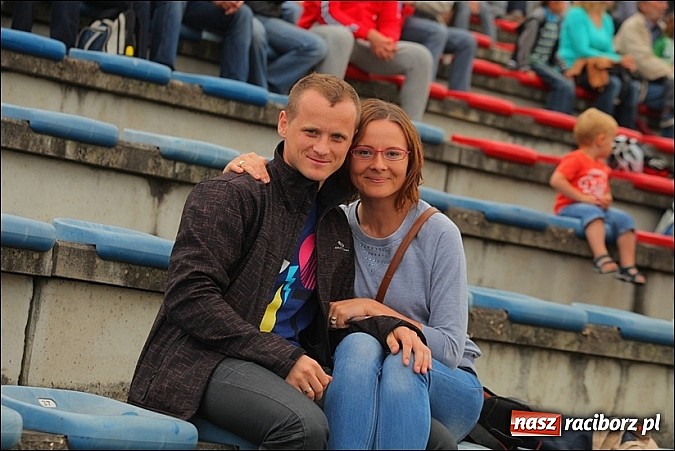 Zdjęcie w galerii na portalu naszraciborz.pl: Freestyle Streets Owners - doskonałe kaskaderskie show na stadionie wiadomości z regionu