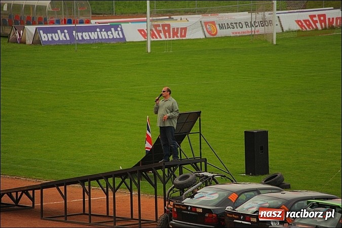 Zdjęcie w galerii na portalu naszraciborz.pl: Freestyle Streets Owners - doskonałe kaskaderskie show na stadionie wiadomości z regionu