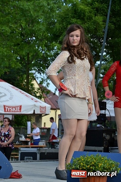 Zdjęcie w galerii na portalu naszraciborz.pl: W Tworkowie wybrali najsympatyczniejszą nastolatkę wiadomości z regionu