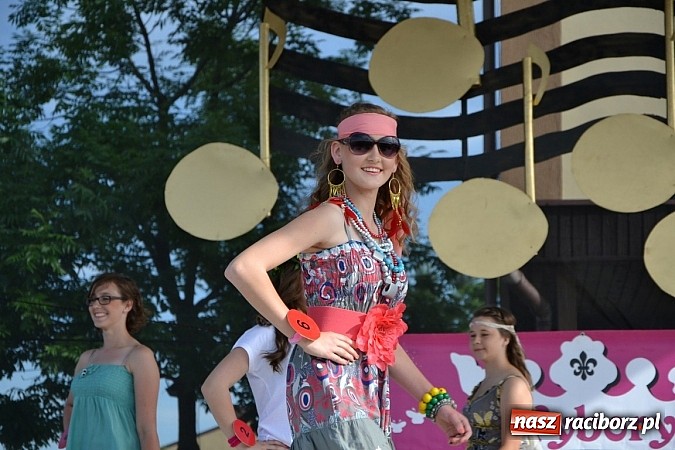 Zdjęcie w galerii na portalu naszraciborz.pl: W Tworkowie wybrali najsympatyczniejszą nastolatkę wiadomości z regionu