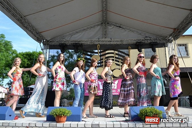 Zdjęcie w galerii na portalu naszraciborz.pl: W Tworkowie wybrali najsympatyczniejszą nastolatkę wiadomości z regionu