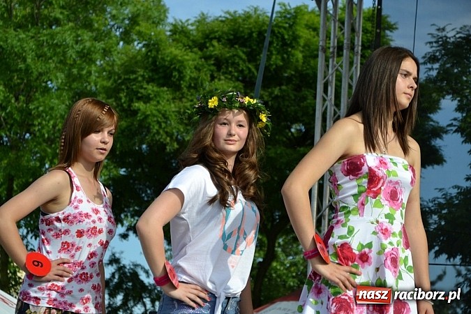 Zdjęcie w galerii na portalu naszraciborz.pl: W Tworkowie wybrali najsympatyczniejszą nastolatkę wiadomości z regionu