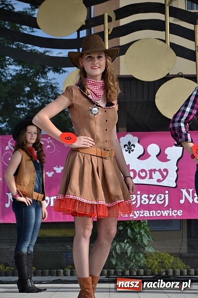 Zdjęcie w galerii na portalu naszraciborz.pl: W Tworkowie wybrali najsympatyczniejszą nastolatkę wiadomości z regionu