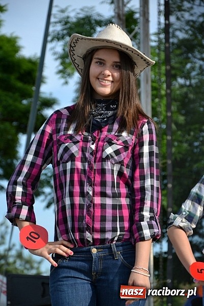 Zdjęcie w galerii na portalu naszraciborz.pl: W Tworkowie wybrali najsympatyczniejszą nastolatkę wiadomości z regionu