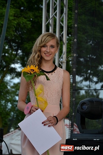 Zdjęcie w galerii na portalu naszraciborz.pl: W Tworkowie wybrali najsympatyczniejszą nastolatkę wiadomości z regionu