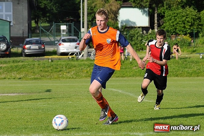 Zdjęcie w galerii na portalu naszraciborz.pl: Gamów przegrał w Brzeziu. Owsiszcze awansowały do A-klasy wiadomości z regionu