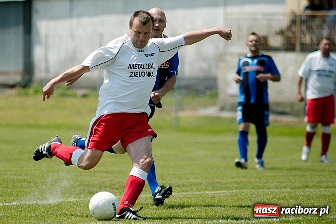 Zdjęcie w galerii na portalu naszraciborz.pl: LKS Chałupki obchodził 80-lecie założenia wiadomości z regionu