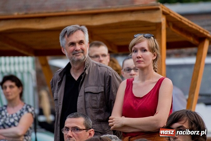Zdjęcie w galerii na portalu naszraciborz.pl: Mocny początek festiwalu Spotkałem Pana wiadomości z regionu