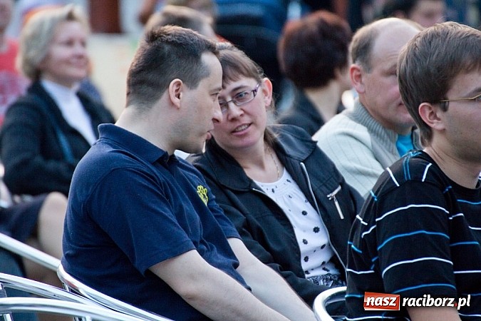 Zdjęcie w galerii na portalu naszraciborz.pl: Mocny początek festiwalu Spotkałem Pana wiadomości z regionu