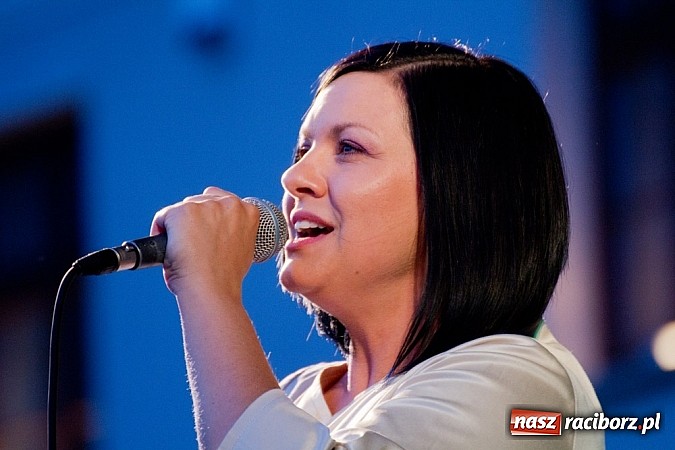 Zdjęcie w galerii na portalu naszraciborz.pl: Mocny początek festiwalu Spotkałem Pana wiadomości z regionu