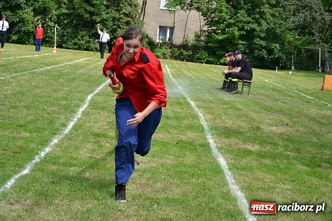 Zdjęcie w galerii na portalu naszraciborz.pl: W Krzyżanowicach rywalizowali młodzi strażacy wiadomości z regionu