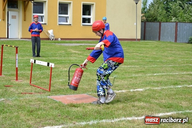 Zdjęcie w galerii na portalu naszraciborz.pl: W Krzyżanowicach rywalizowali młodzi strażacy wiadomości z regionu