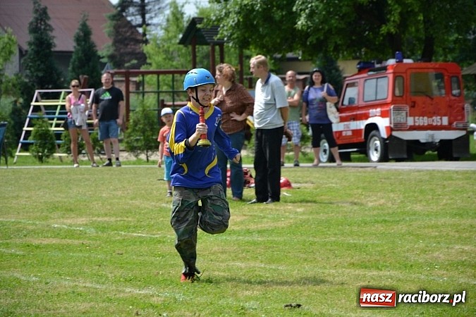 Zdjęcie w galerii na portalu naszraciborz.pl: W Krzyżanowicach rywalizowali młodzi strażacy wiadomości z regionu