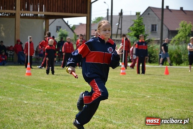 Zdjęcie w galerii na portalu naszraciborz.pl: W Krzyżanowicach rywalizowali młodzi strażacy wiadomości z regionu