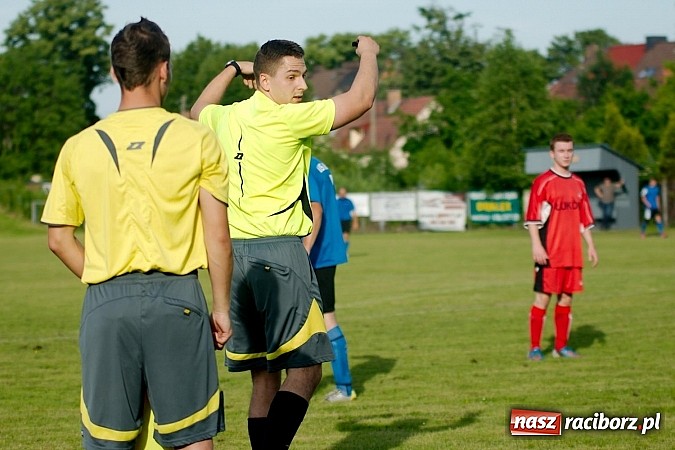 Zdjęcie w galerii na portalu naszraciborz.pl: Grad goli w Chałupkach. Jubilat górą wiadomości z regionu