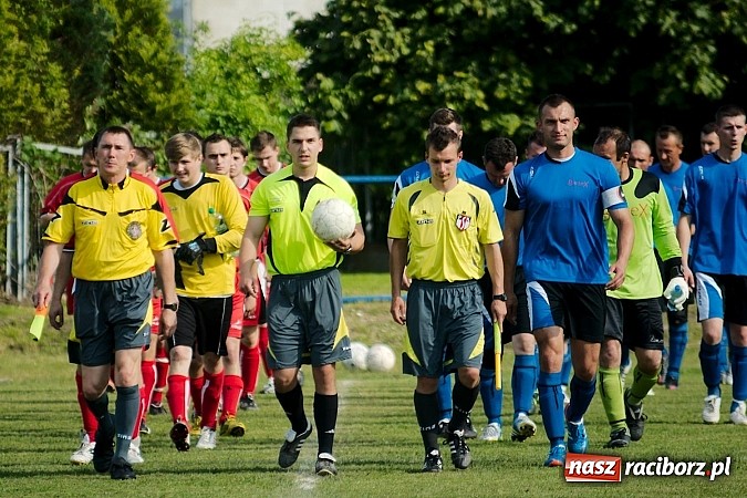 Zdjęcie w galerii na portalu naszraciborz.pl: Grad goli w Chałupkach. Jubilat górą wiadomości z regionu