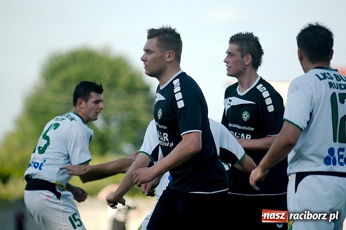 Zdjęcie w galerii na portalu naszraciborz.pl: Tworków kontra Rudy: mecz straconych okazji wiadomości z regionu