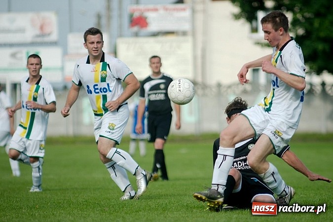 Zdjęcie w galerii na portalu naszraciborz.pl: Tworków kontra Rudy: mecz straconych okazji wiadomości z regionu