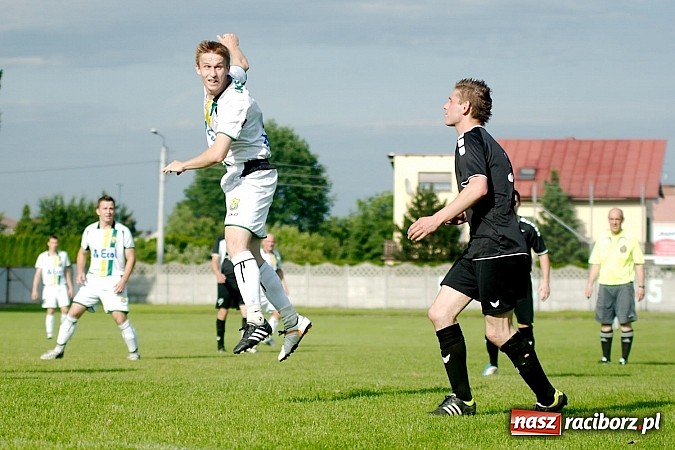 Zdjęcie w galerii na portalu naszraciborz.pl: Tworków kontra Rudy: mecz straconych okazji wiadomości z regionu