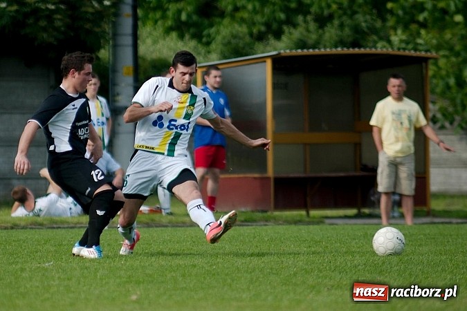 Zdjęcie w galerii na portalu naszraciborz.pl: Tworków kontra Rudy: mecz straconych okazji wiadomości z regionu