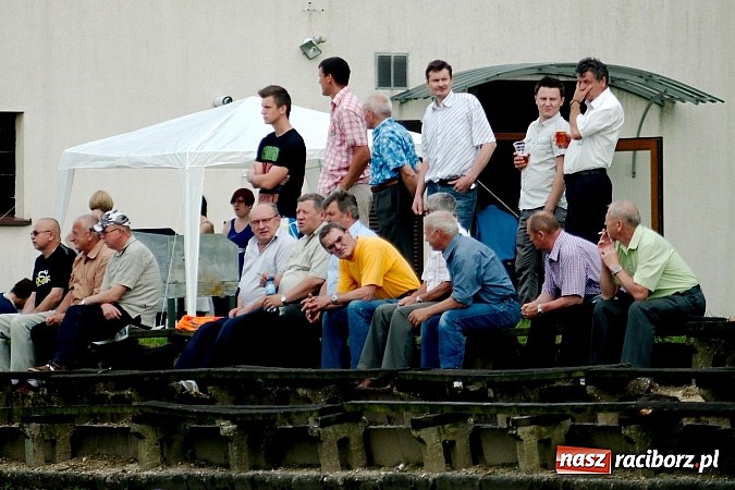 Zdjęcie w galerii na portalu naszraciborz.pl: Tworków kontra Rudy: mecz straconych okazji wiadomości z regionu