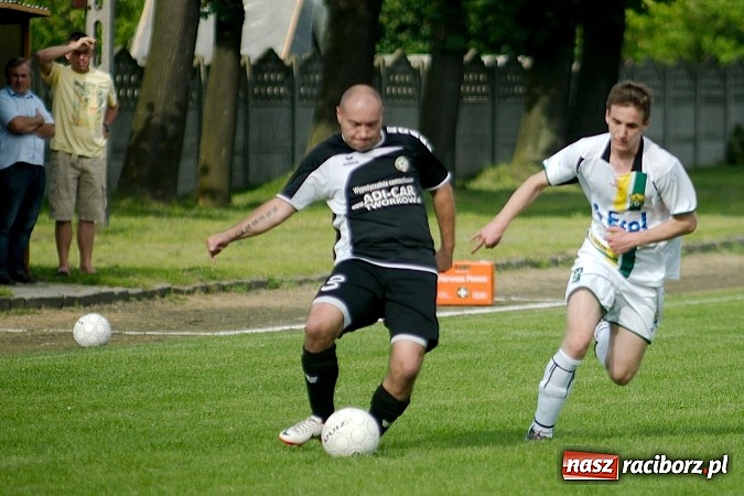 Zdjęcie w galerii na portalu naszraciborz.pl: Tworków kontra Rudy: mecz straconych okazji wiadomości z regionu