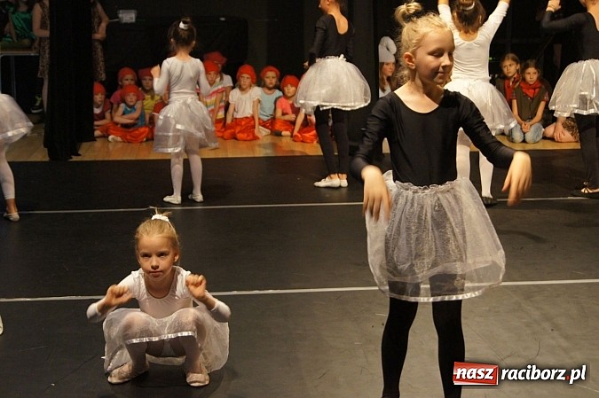 Zdjęcie w galerii na portalu naszraciborz.pl: Tłumy na Gali Skazy w RCK-u  wiadomości z regionu