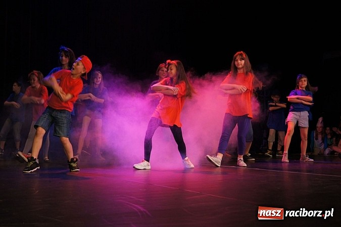 Zdjęcie w galerii na portalu naszraciborz.pl: Tłumy na Gali Skazy w RCK-u  wiadomości z regionu