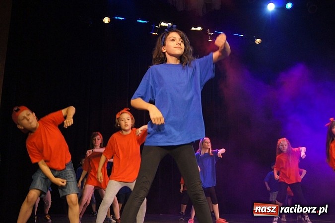 Zdjęcie w galerii na portalu naszraciborz.pl: Tłumy na Gali Skazy w RCK-u  wiadomości z regionu